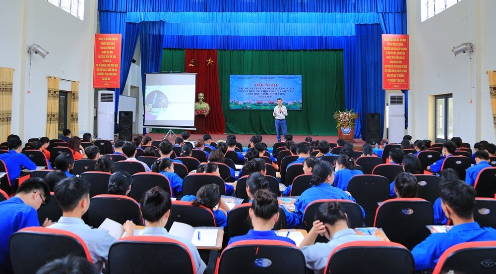 Bắc Giang: Phát triển nguồn nhân lực thương mại điện tử trong thời đại công nghệ số